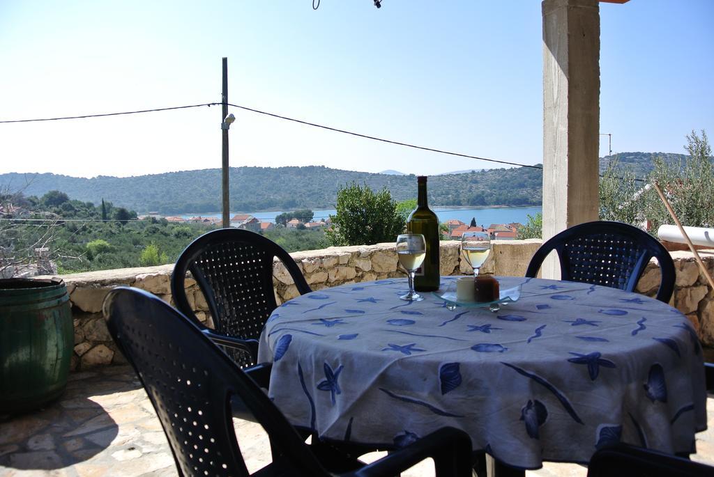 Kaprije Mistral Apartment Εξωτερικό φωτογραφία